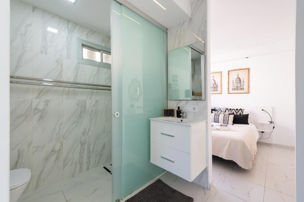 Breeze Sea View Accommodation Las Canteras Las Palmas de Gran Canaria Ngoại thất bức ảnh